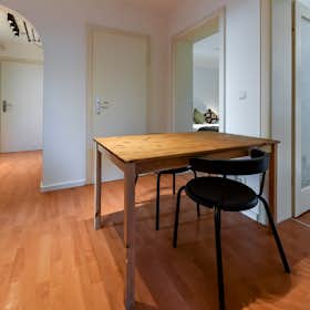 Private room for rent for €1,095 per month in Munich, Fallstraße