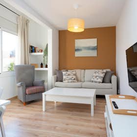 Apartment for rent for €1,595 per month in Barcelona, Carrer de las Navas de Tolosa