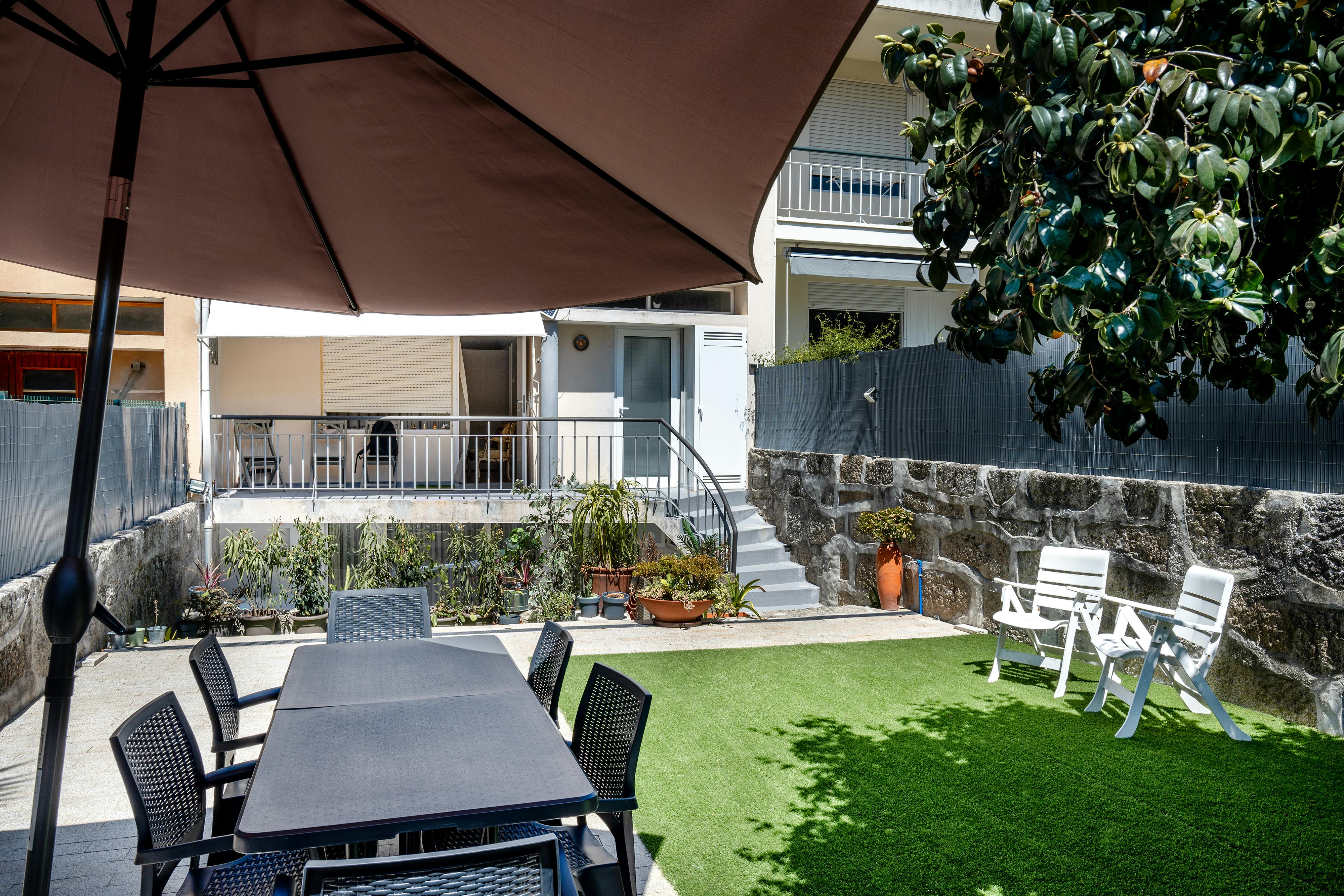 Rua do Monte Alegre, Porto preview