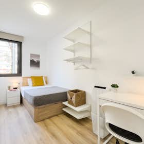 Cameră comună de închiriat pentru 490 EUR pe lună în Barcelona, Avinguda Meridiana