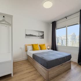 Shared room for rent for €719 per month in Barcelona, Carrer del Rosselló