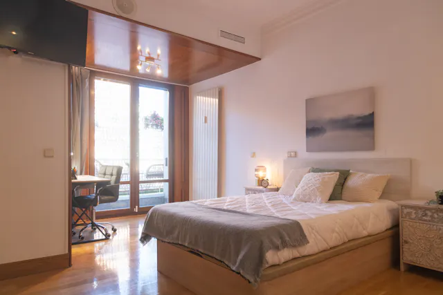 Private room in Paseo de la Castellana, Madrid (1502818) room image 2