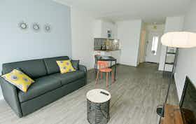 公寓 正在以 €650 的月租出租，其位于 Rouen, Rue Marquis