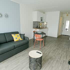 Apartamento para alugar por € 650 por mês em Rouen, Rue Marquis