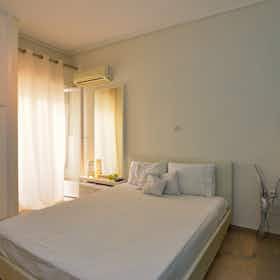 单间公寓 正在以 €460 的月租出租，其位于 Athens, Timotheou