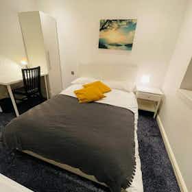 Private room for rent for £1,454 per month in London, South Quay Square