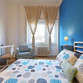Отдельная комната сдается в аренду за 720 € в месяц в Rome, Via Padre Semeria