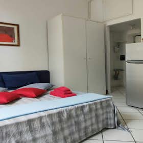 Квартира за оренду для 1 295 EUR на місяць у Milan, Via Orti