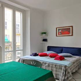 Shared room for rent for €1,295 per month in Milan, Via Orti