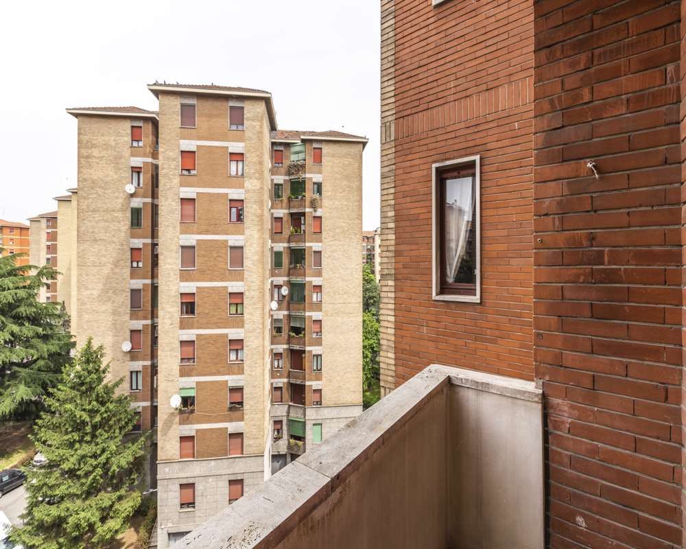 Via Lorenteggio, Milan