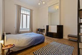 Casa en alquiler por 645 € al mes en Charleroi, Boulevard Audent