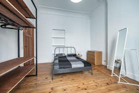 Casa para alugar por € 695 por mês em Charleroi, Boulevard Audent