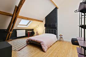 Casa en alquiler por 645 € al mes en Charleroi, Boulevard Audent