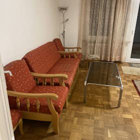 Квартира сдается в аренду за 2 389 € в месяц в Munich, Kurparkstraße