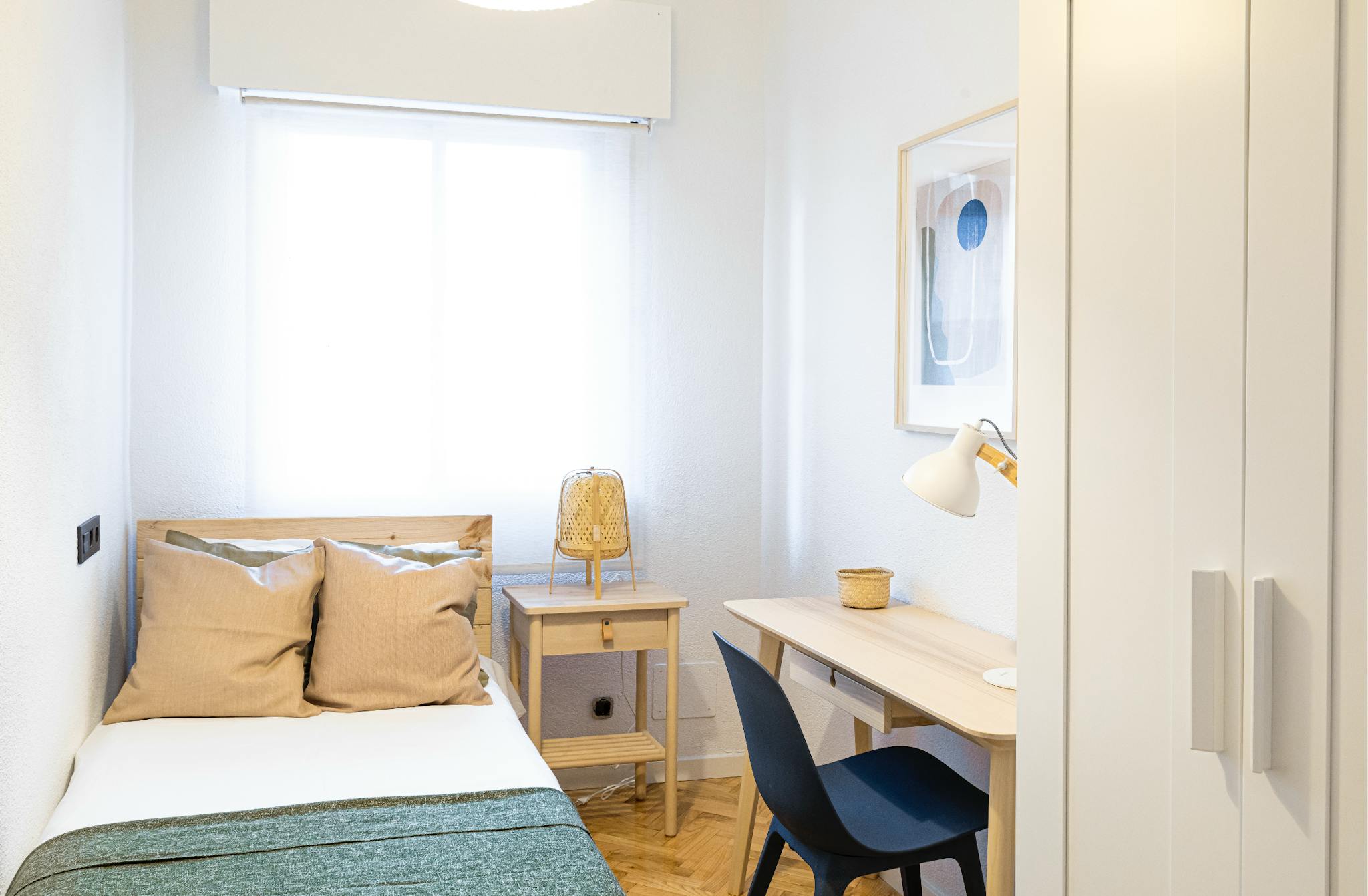 Calle de la Infanta Mercedes, Madrid preview