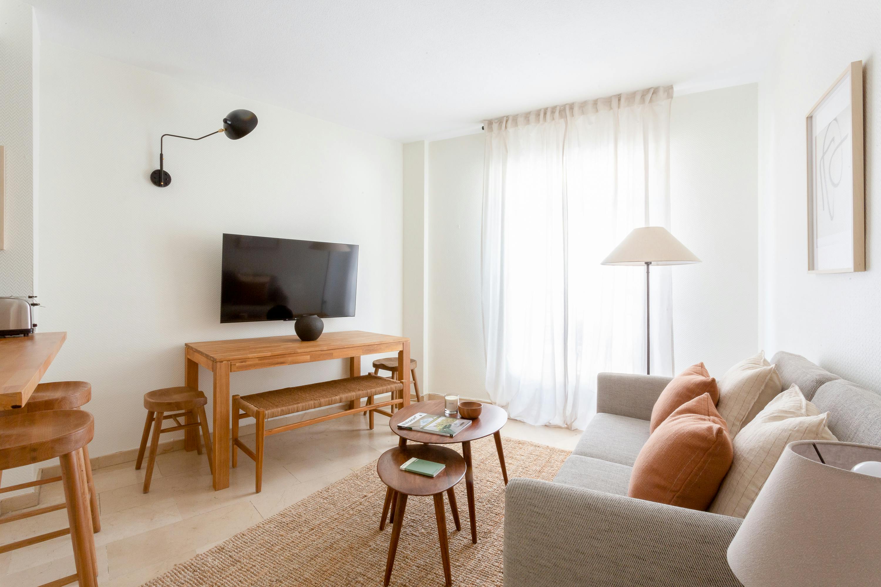 Calle del Roble, Madrid preview