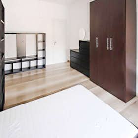 Private room for rent for €915 per month in Milan, Via Antonio Cecchi