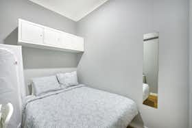 Pokój prywatny do wynajęcia za 400 € miesięcznie w mieście Lisbon, Avenida Elias Garcia