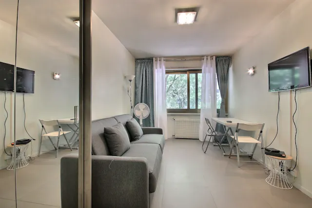 Apartment in Avenue Raymond Poincaré, Paris (1503120) room image 1