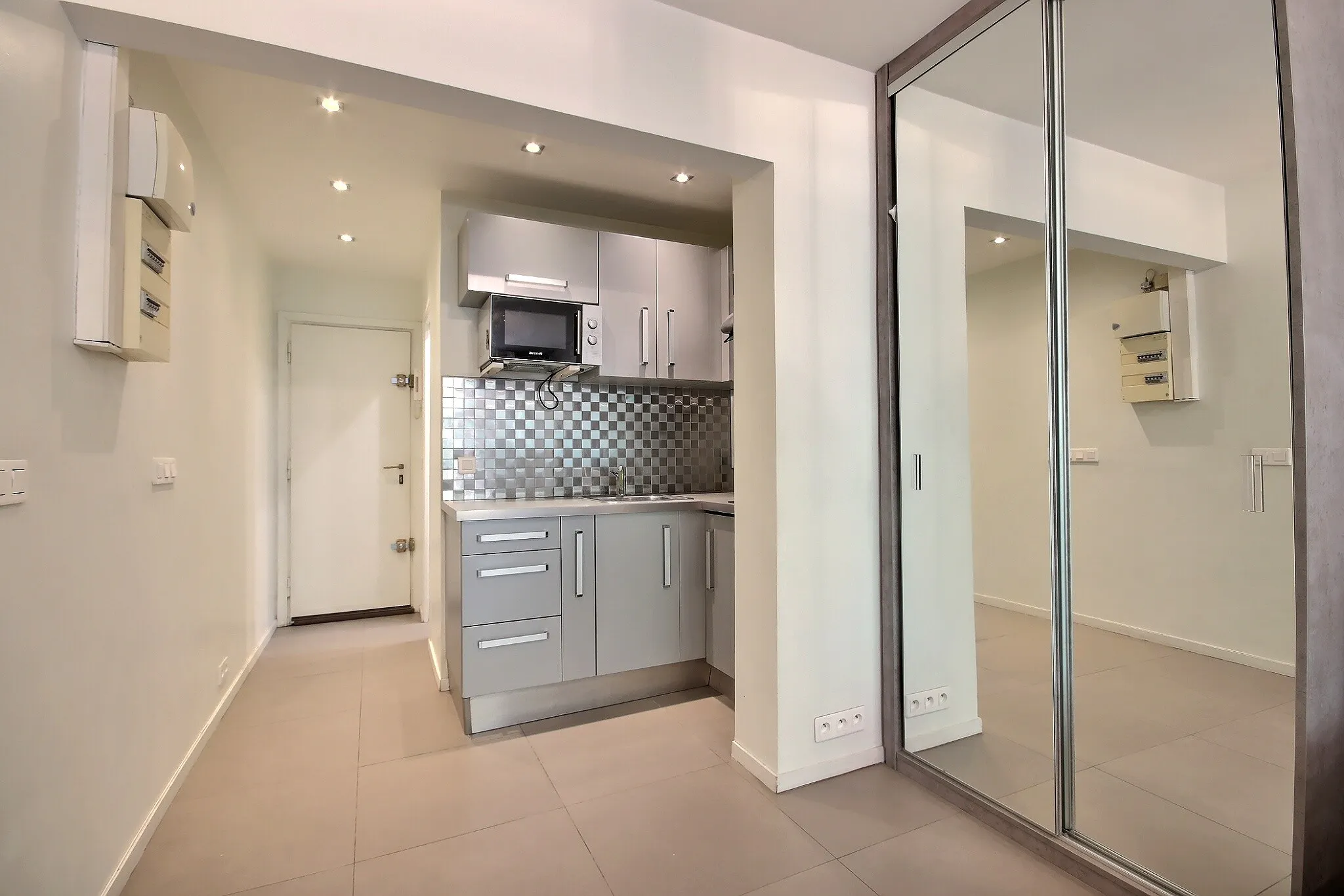 Apartment in Avenue Raymond Poincaré, Paris (1503120) ROOM 4