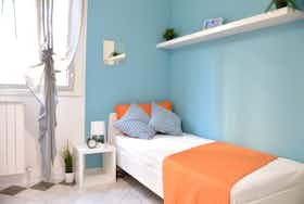Privé kamer te huur voor € 450 per maand in Modena, Via Brescia