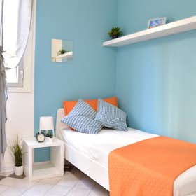 Отдельная комната сдается в аренду за 450 € в месяц в Modena, Via Brescia