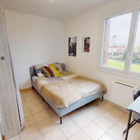 Chambre privée for rent for 386 € per month in Grenoble, Rue de Stalingrad