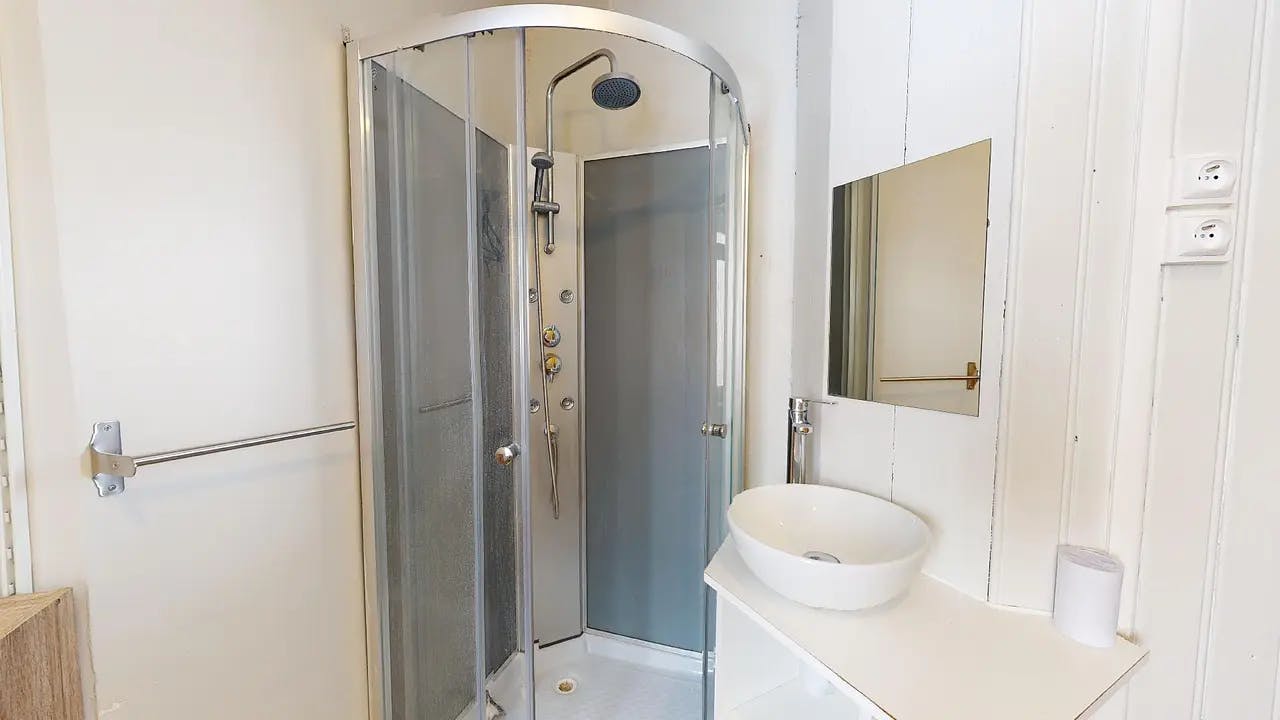 Rue Jeanne Maillotte, Lille preview