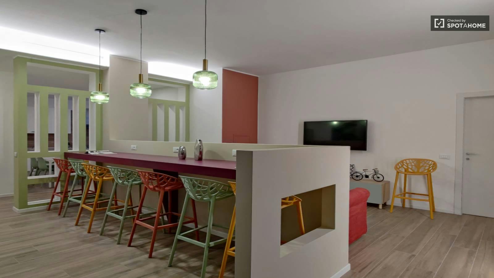 Double room Milan, 1 bed, 18m² — photo 8