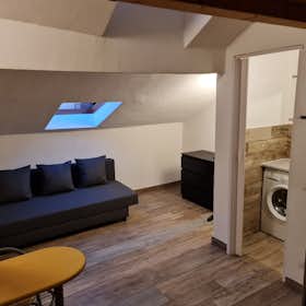 Studio for rent for €840 per month in Milan, Viale Bligny