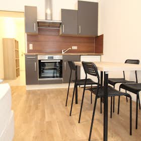 Apartment for rent for €690 per month in Vienna, Buchengasse