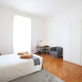 Private room for rent for €990 per month in Milan, Via Gustavo Modena
