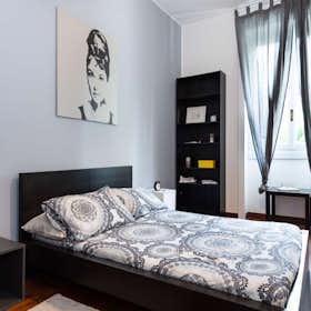 Private room for rent for €790 per month in Milan, Via Raffaello Bertieri