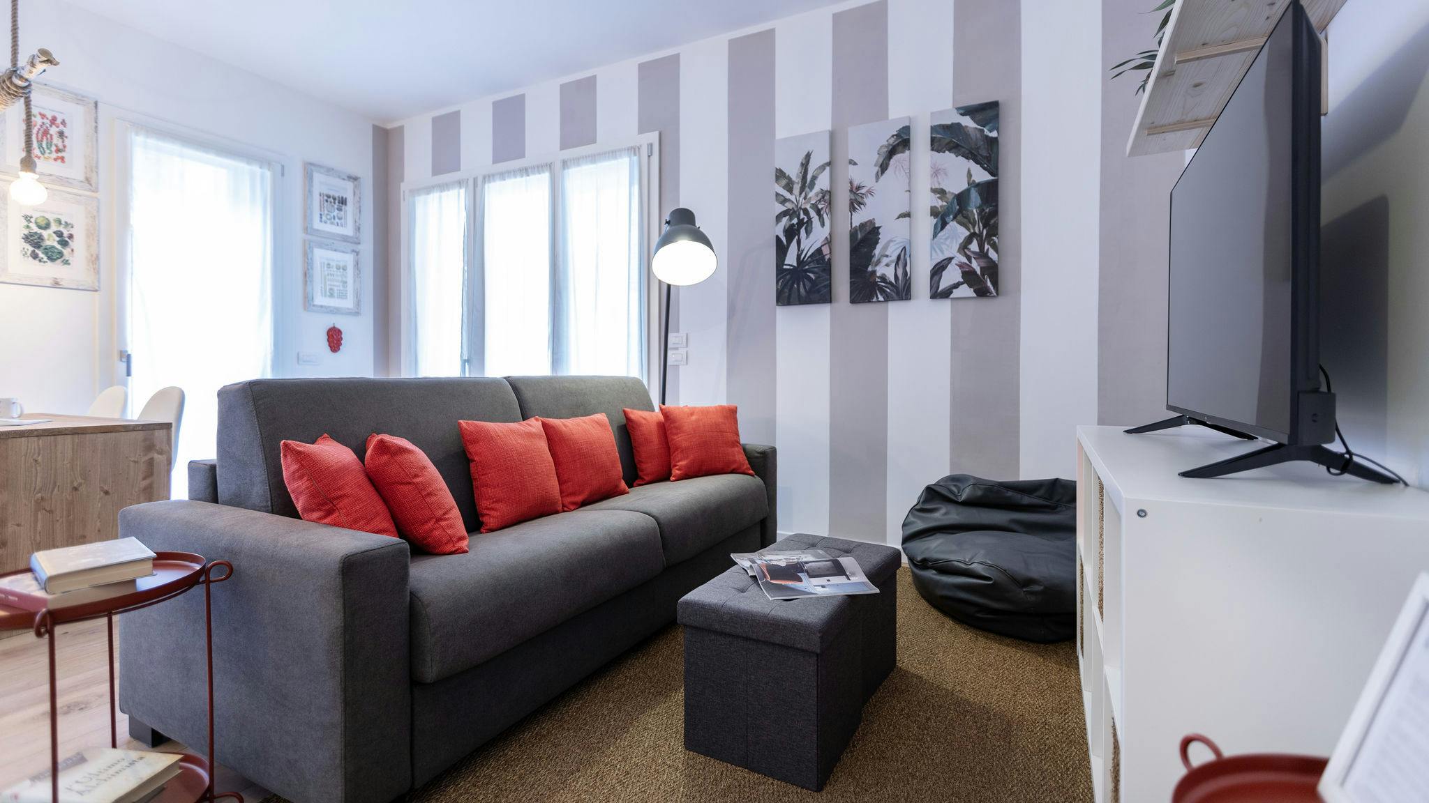 Apartment for rent for €1 per month in Milan, Via Giovanni Battista Piranesi