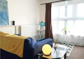 Studio for rent for £2,065 per month in London, Paradise Road