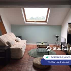 Apartamento para alugar por € 680 por mês em Nantes, Quai Henri Barbusse