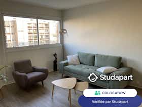 Private room for rent for €398 per month in Bordeaux, Rue Poujeau
