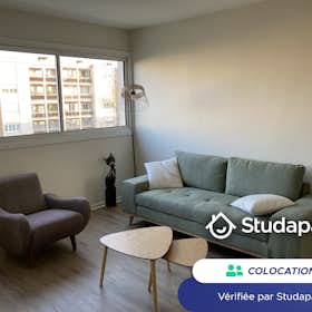 Private room for rent for €398 per month in Bordeaux, Rue Poujeau