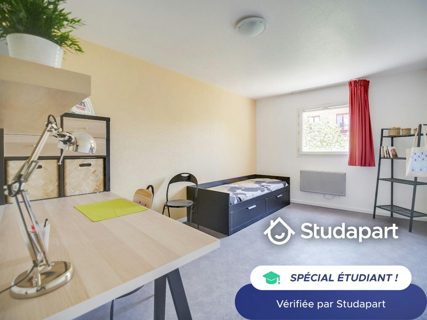 Private room for rent for €634 per month in Aix-en-Provence, Petite Rue Saint-Jean