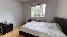 私人房间 正在以 €413 的月租出租，其位于 Toulouse, Avenue de Lardenne