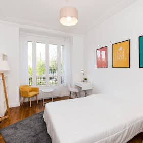 Private room for rent for €875 per month in Paris, Boulevard Victor