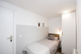Private room for rent for €523 per month in Valencia, Calle Rodríguez de Cepeda