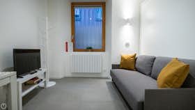 Lägenhet att hyra för 1 085 € i månaden i Udine, Via del Sale