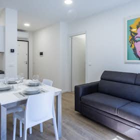 Apartamento para alugar por € 1.291 por mês em Udine, Viale Vat