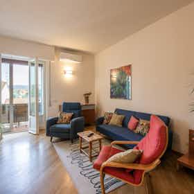 Apartamento para alugar por € 1.800 por mês em Florence, Via Erbosa