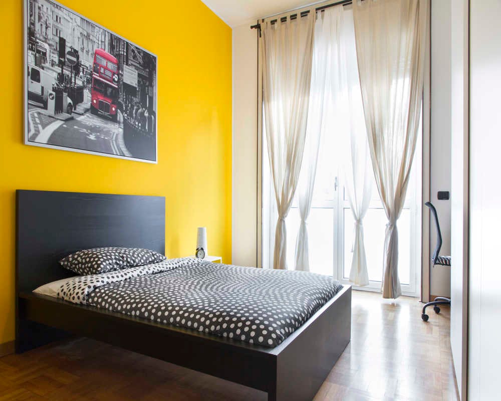 Via Crocefisso, Milan preview
