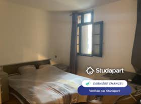 Wohnung zu mieten für 640 € pro Monat in Perpignan, Rue François Arago