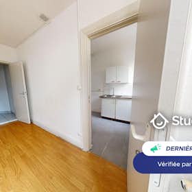 Appartement te huur voor € 460 per maand in Mulhouse, Rue des Abeilles