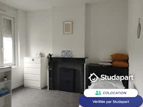 Privé kamer te huur voor € 390 per maand in Valenciennes, Avenue du Faubourg de Cambrai