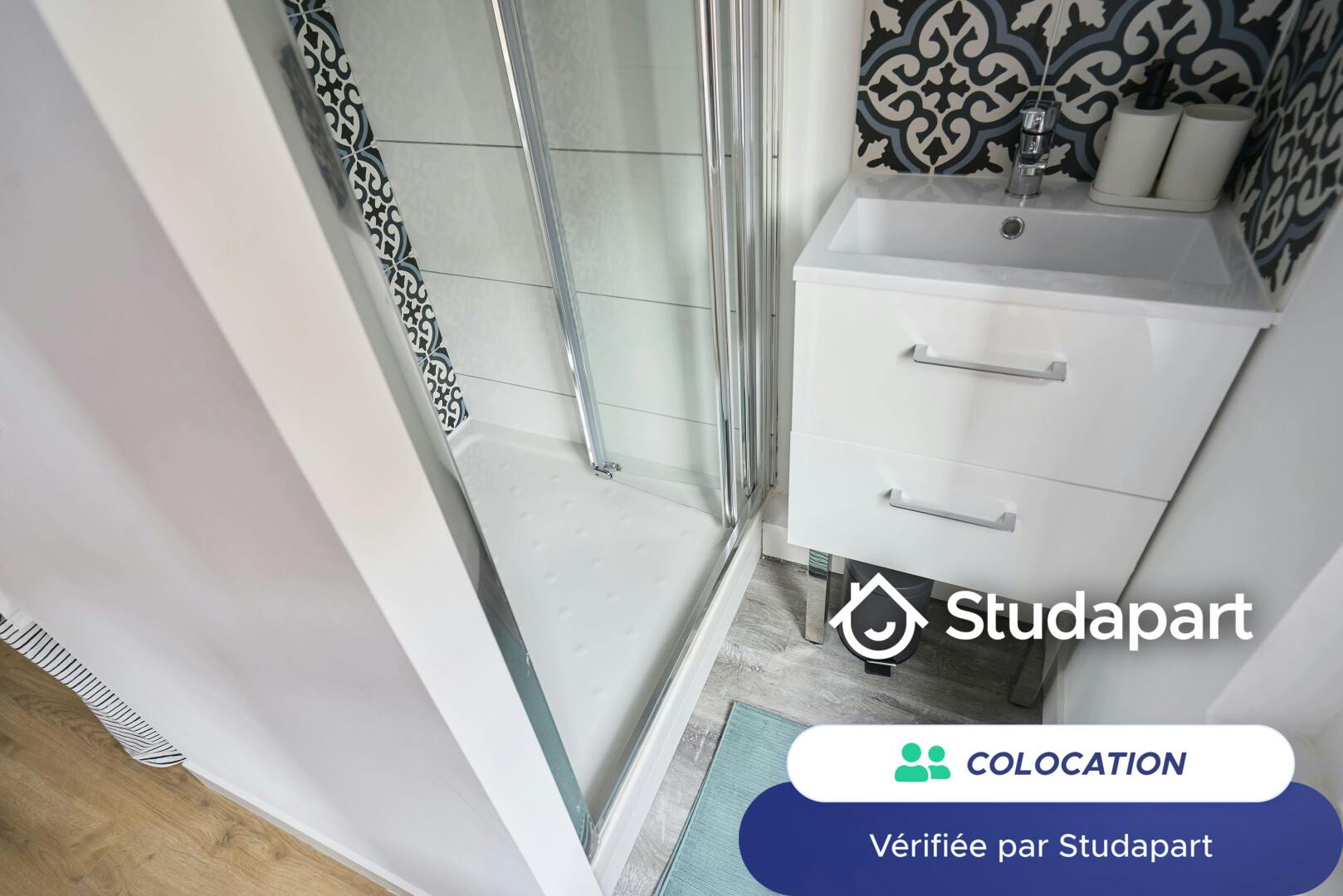 Private room for rent on Rue Bonte Pollet, Lille - Vue 5